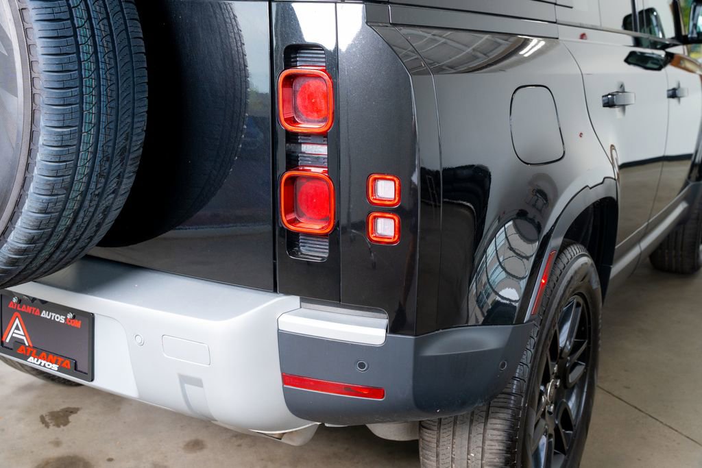 2025 Land Rover Defender 110 S