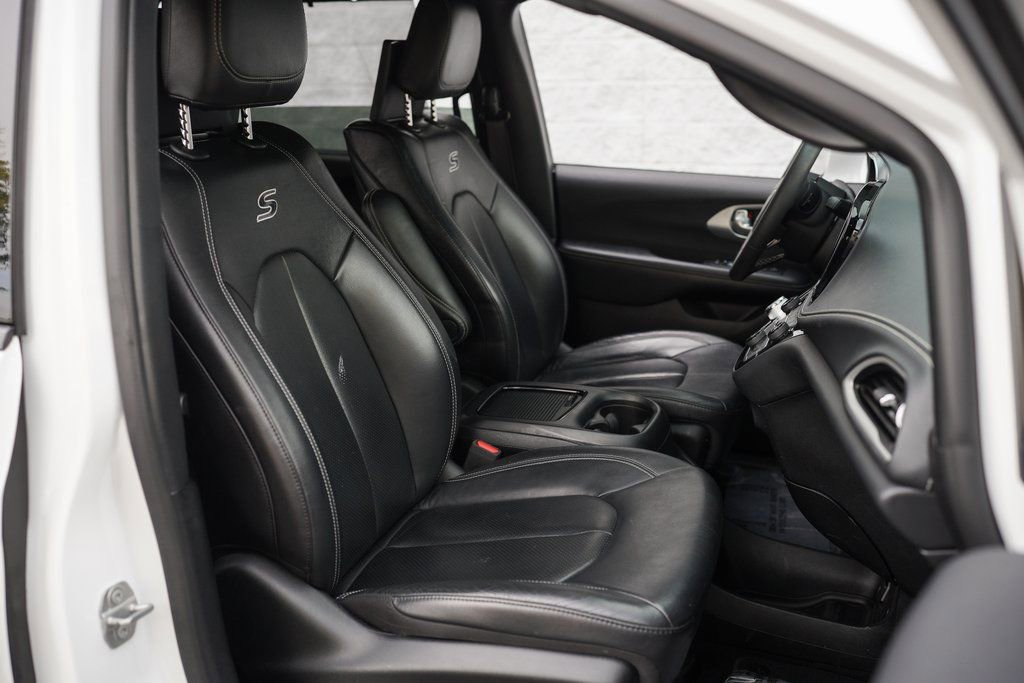 2022 Chrysler Pacifica Touring-L