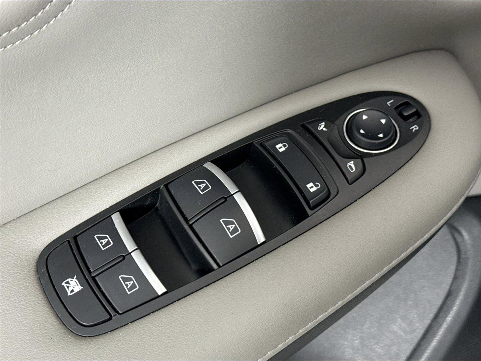 2023 INFINITI Qx50 Sensory