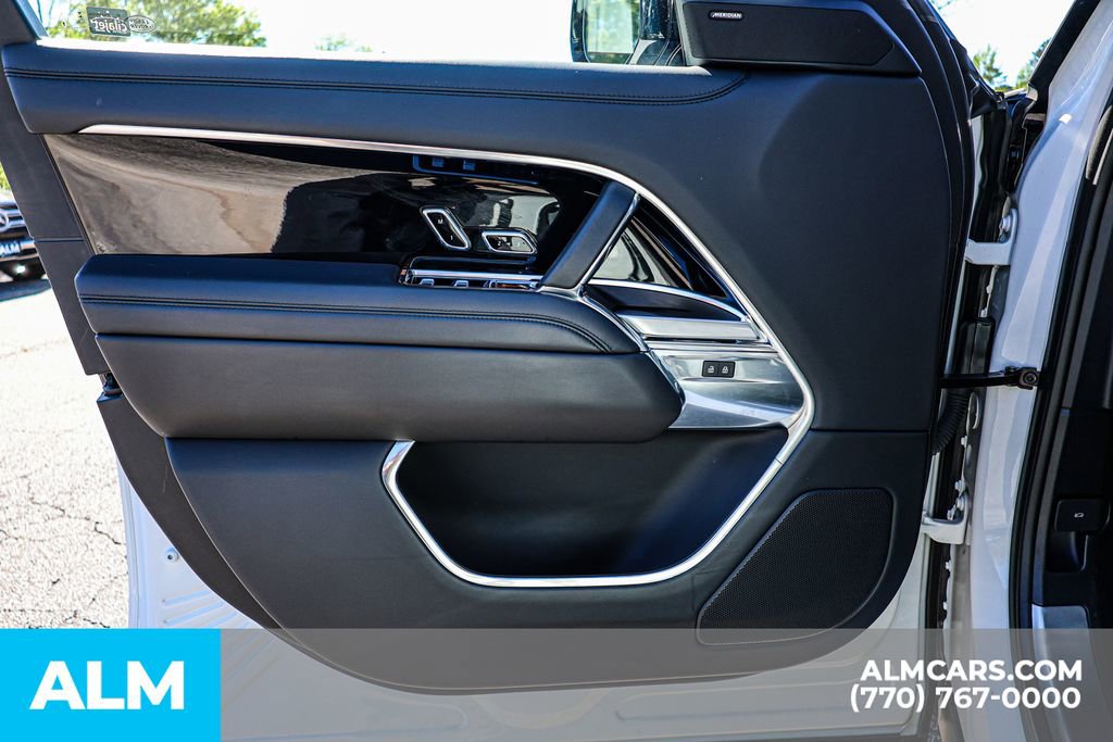 2023 Land Rover Range Rover SE