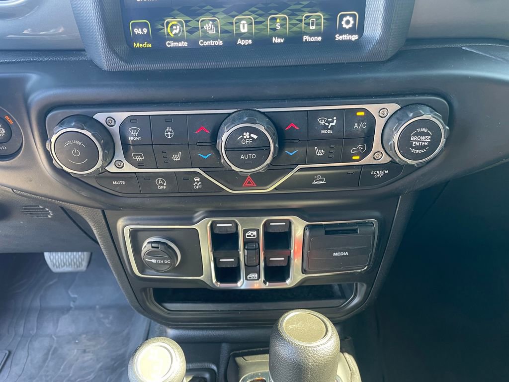 2022 Jeep Gladiator Overland