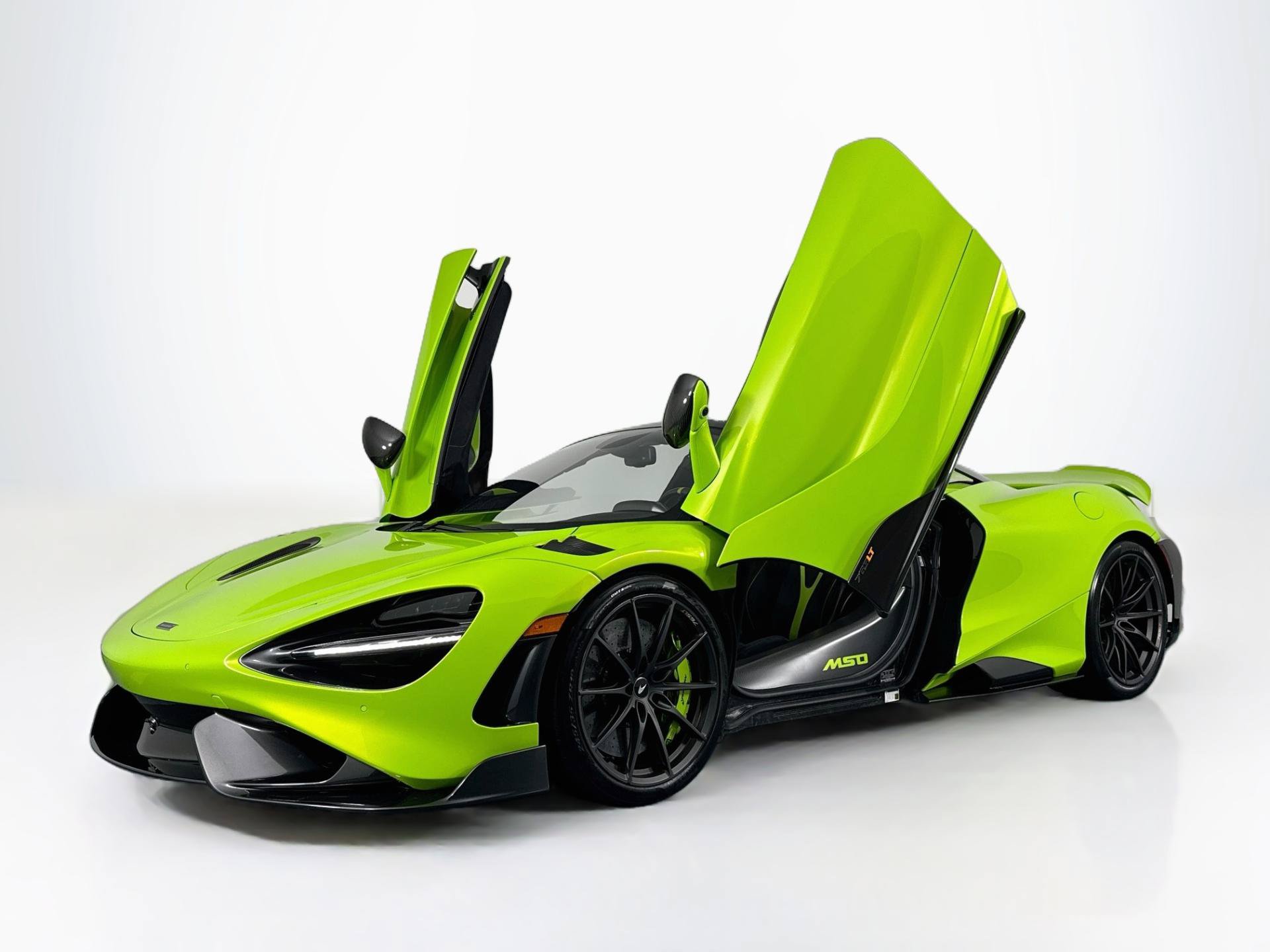 Used 2022 McLaren 765LT photo 91