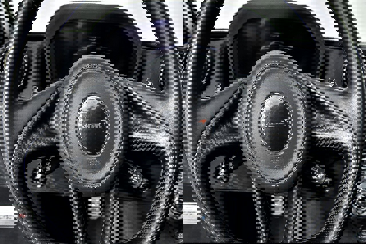 Used 2018 McLaren 720S Performance photo 28