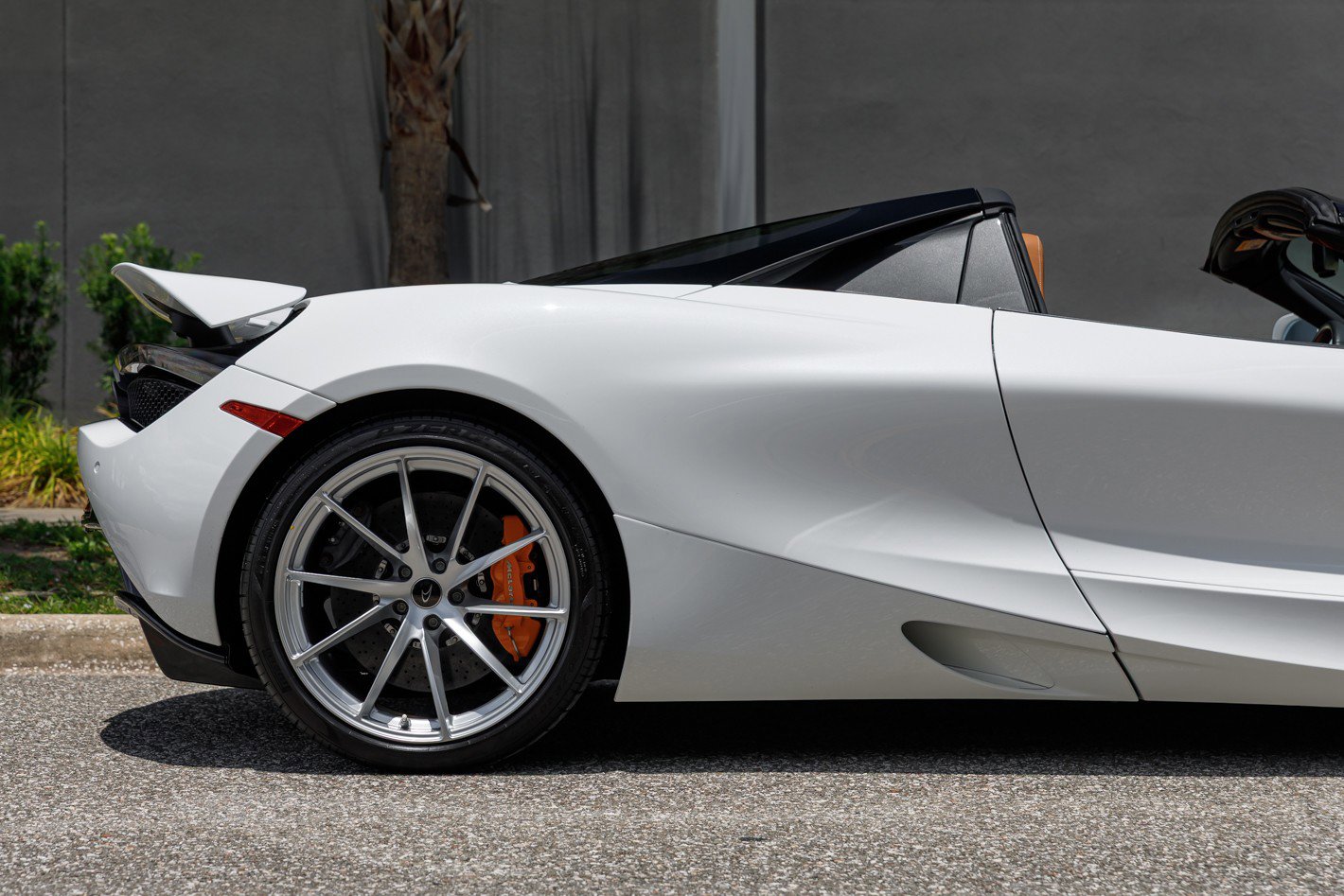 Used 2020 McLaren 720S Spider photo 11
