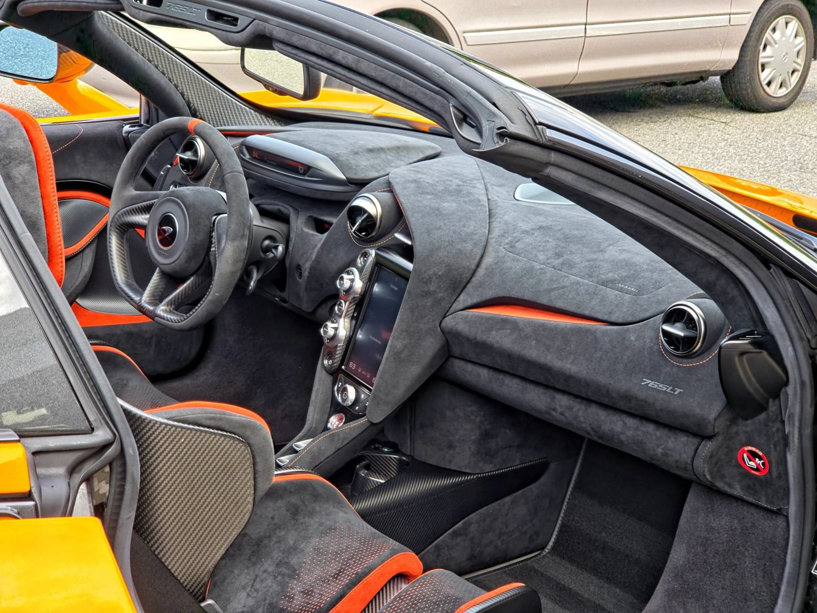 Used 2022 McLaren 765LT photo 30
