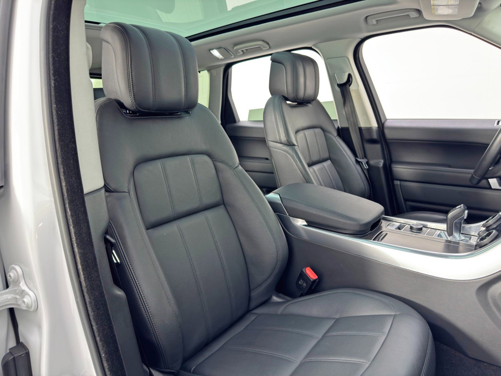 2022 Land Rover Range Rover Sport SE