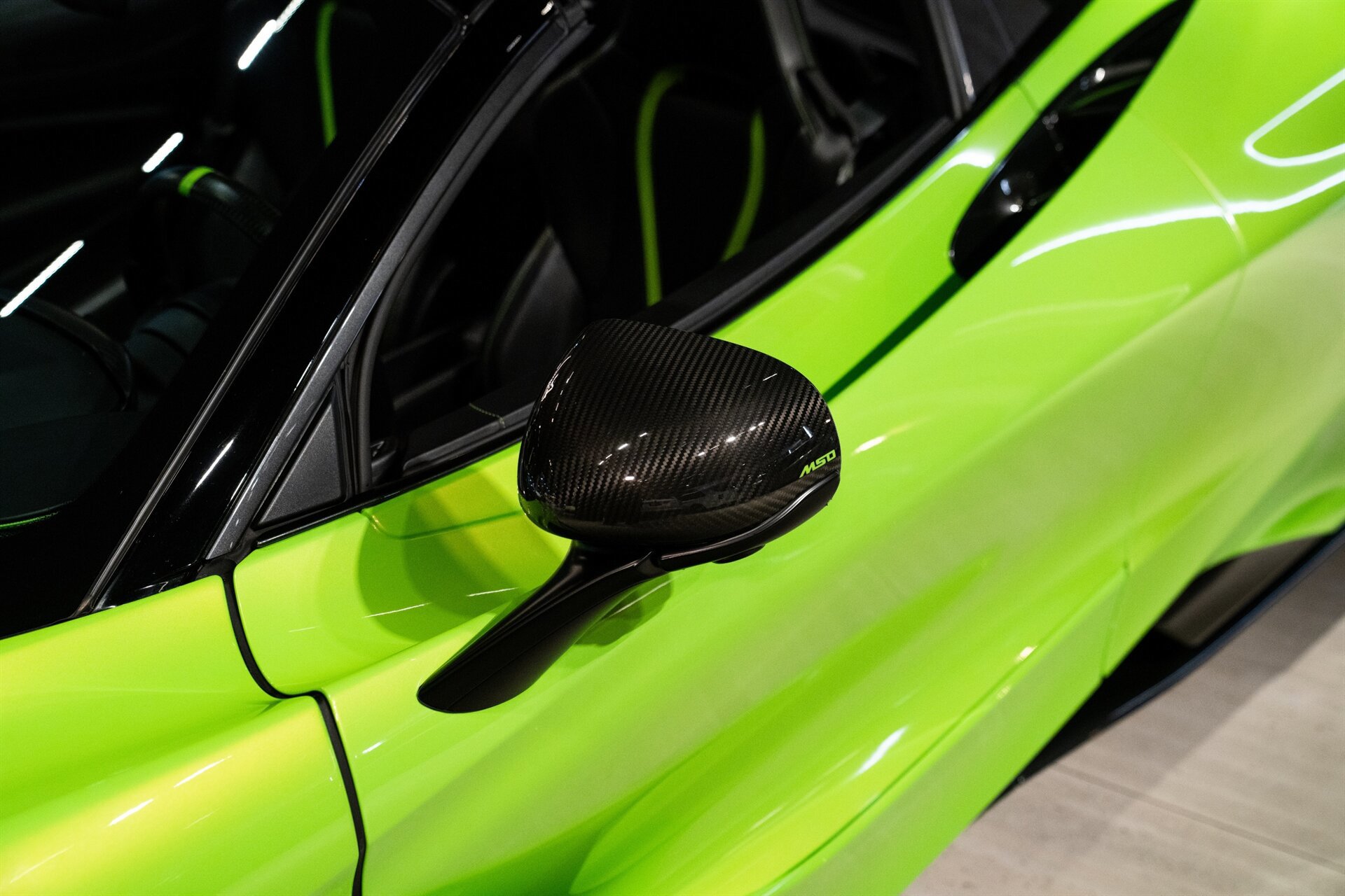Used 2022 McLaren 765LT photo 9