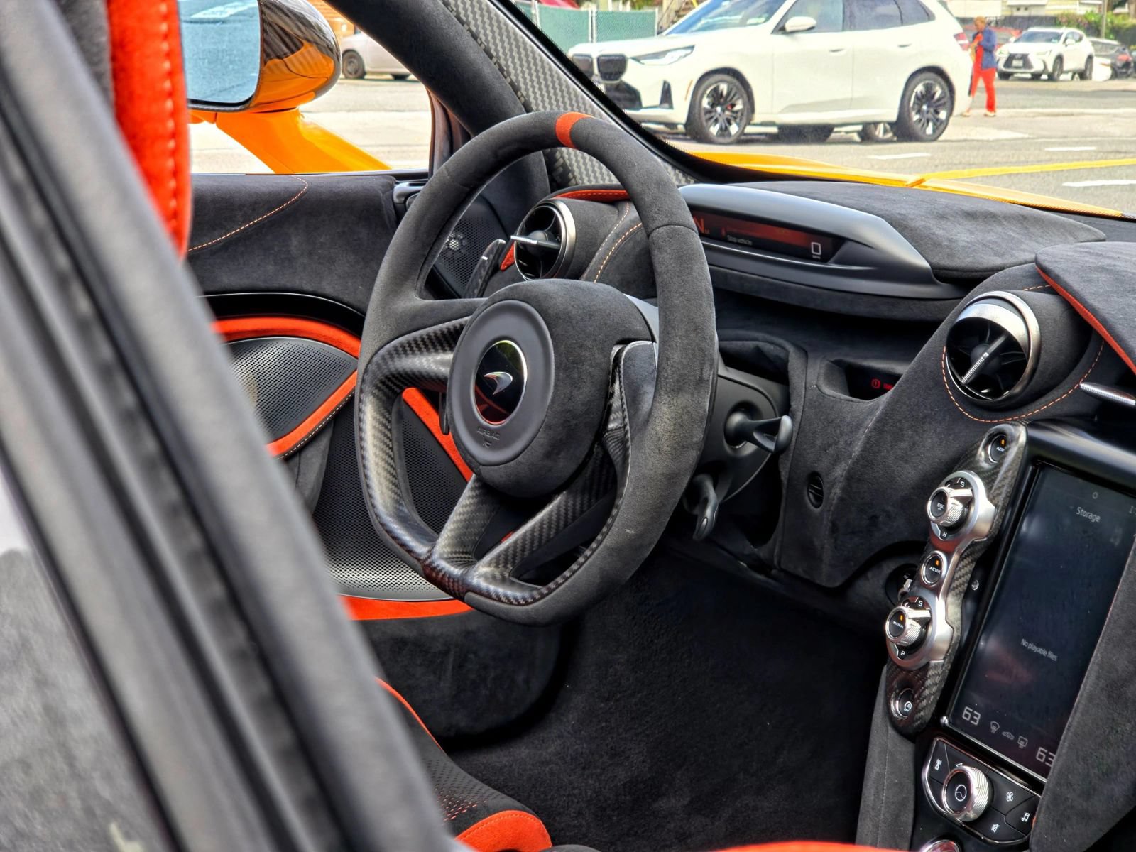 Used 2022 McLaren 765LT photo 34