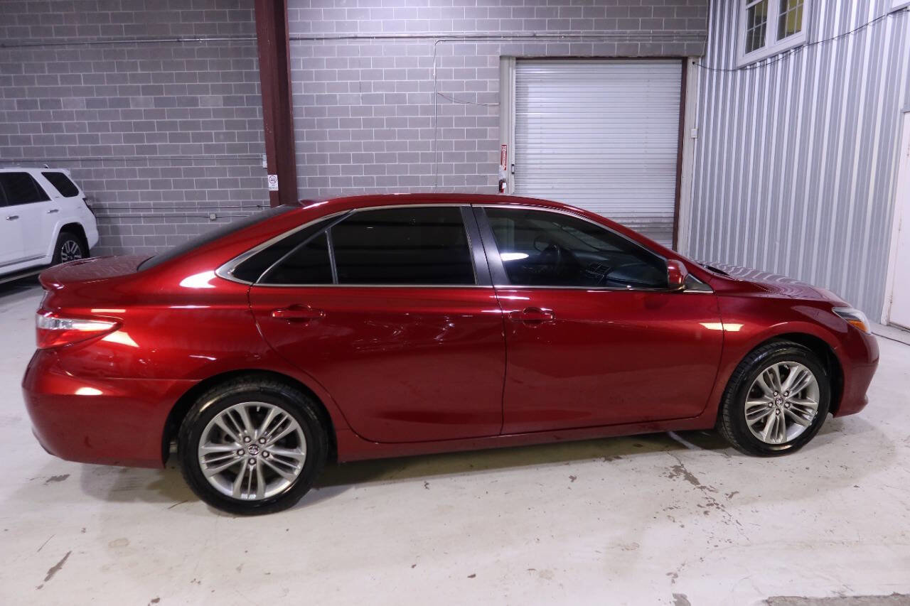 2017 Toyota Camry SE