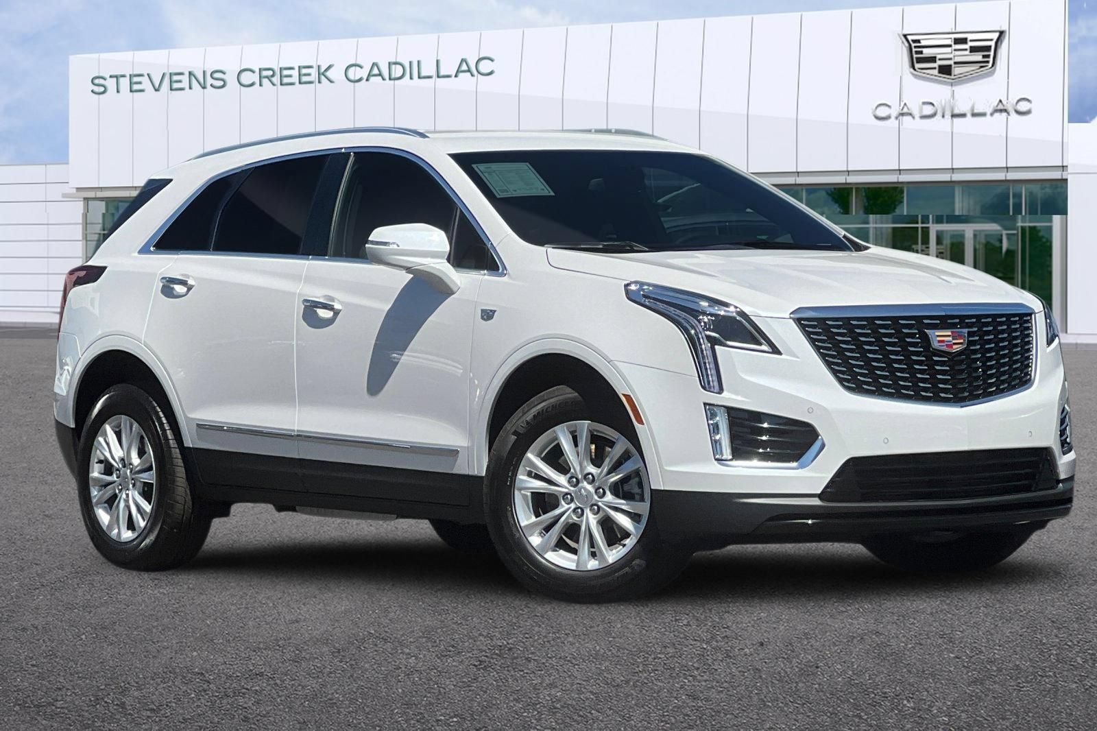 Used 2026 Cadillac XT5 Luxury w/ LPO, Floor Liner Package