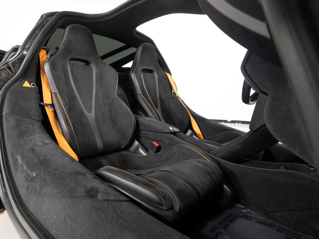 Used 2025 McLaren 750S photo 32