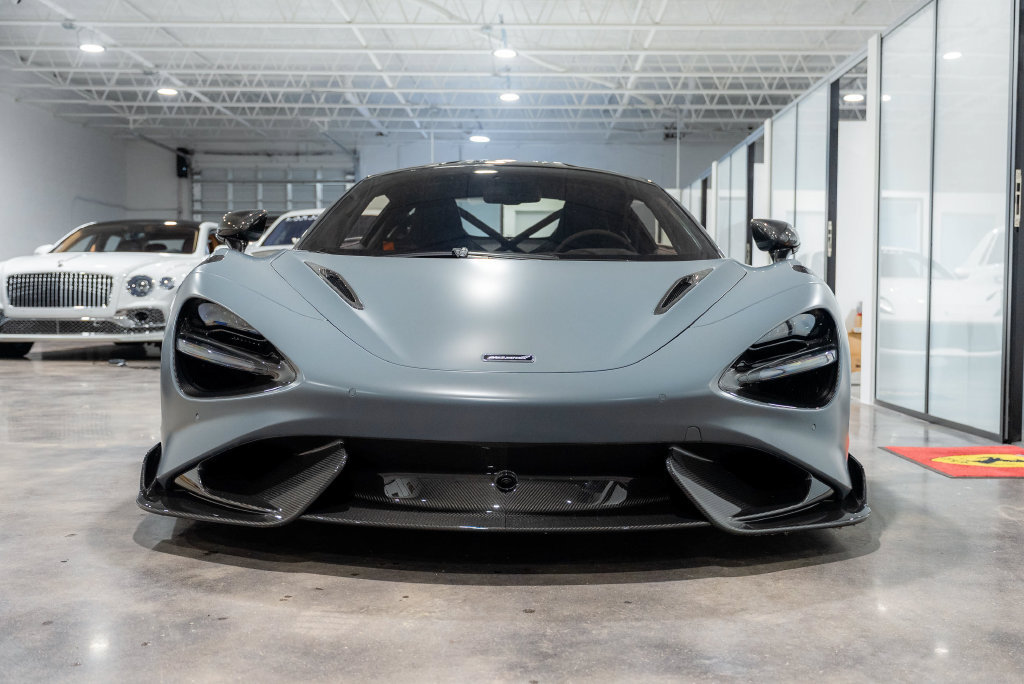 Used 2021 McLaren 765LT photo 18