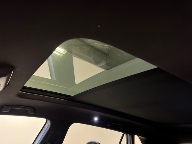 2022 Volkswagen Atlas Cross Sport SE