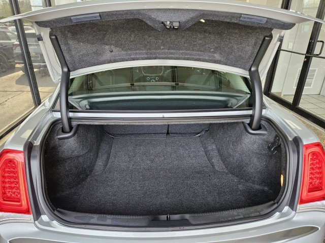 2019 Chrysler 300 Touring