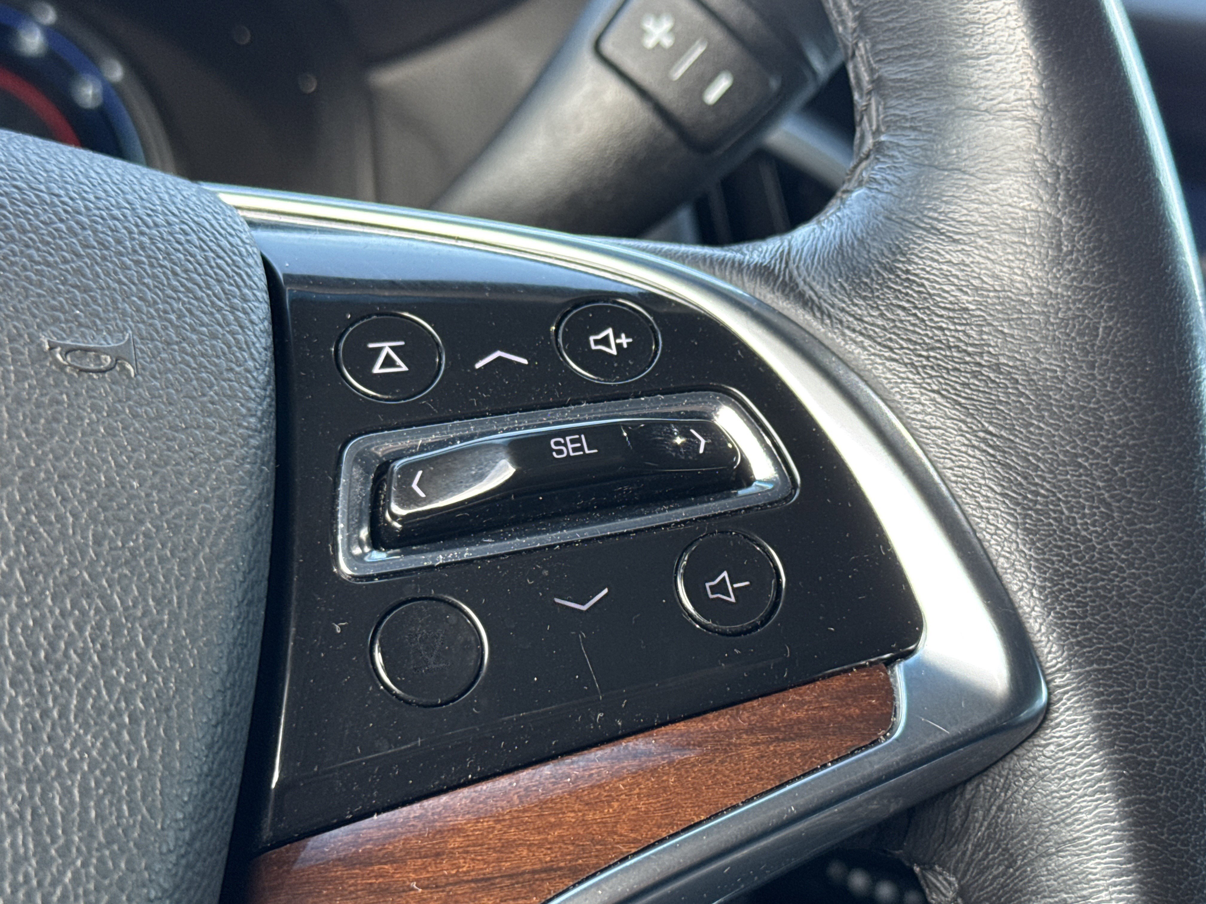 2020 Cadillac Escalade Luxury