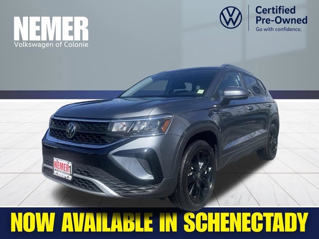 Certified 2023 Volkswagen Taos SE w/ Black Wheel Package