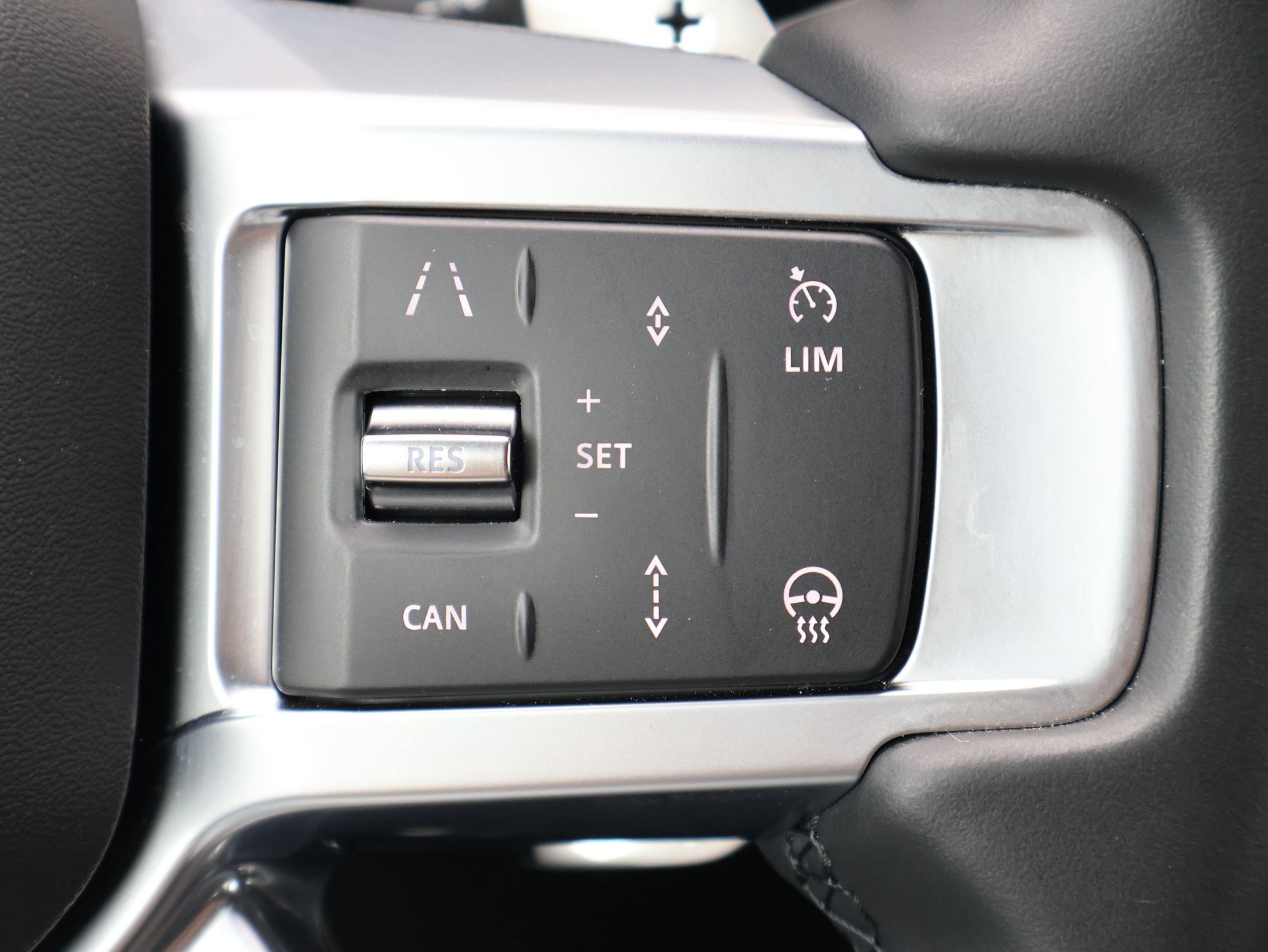 2025 Land Rover Discovery S