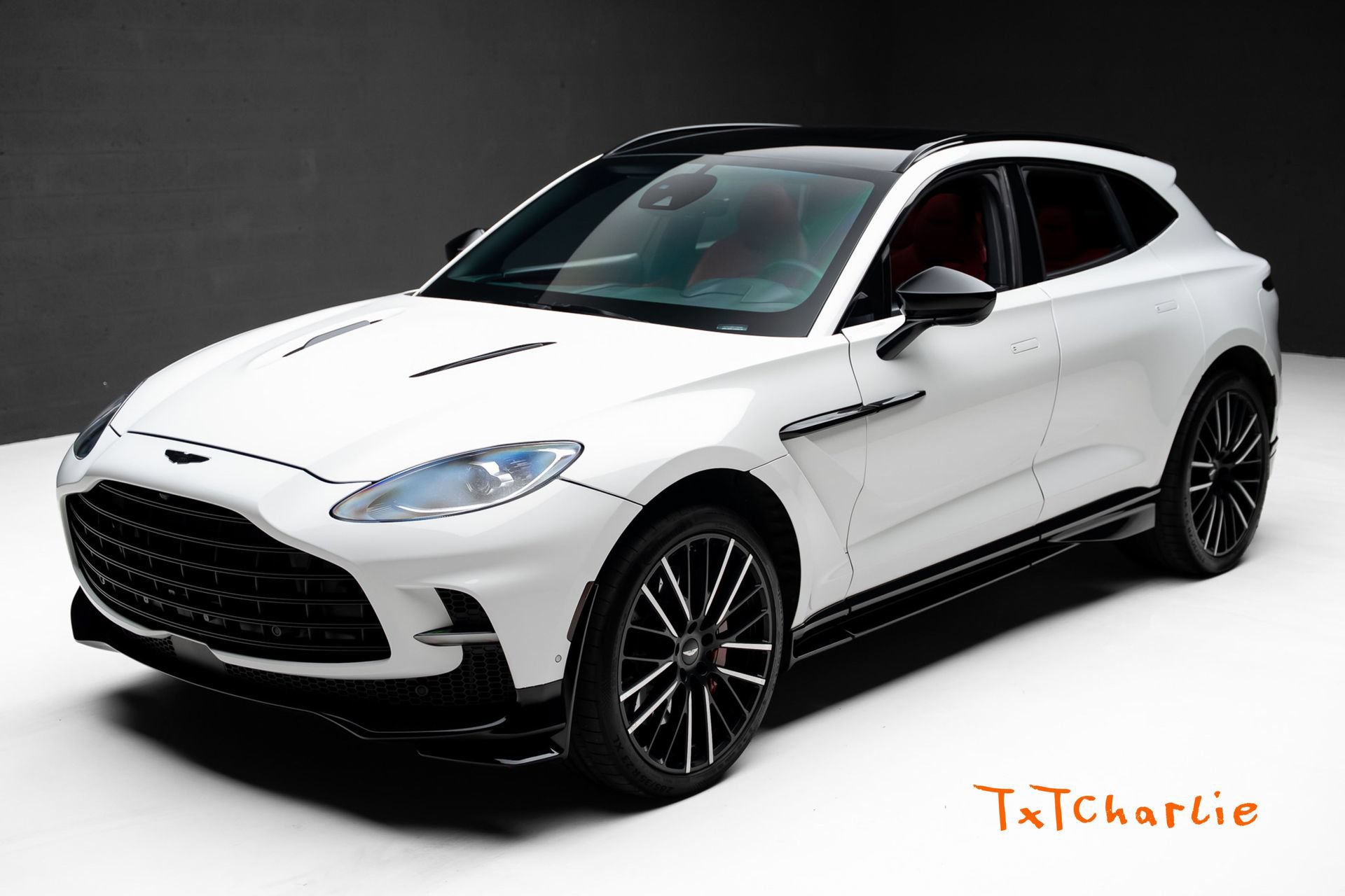 Used 2023 Aston Martin DBX 707