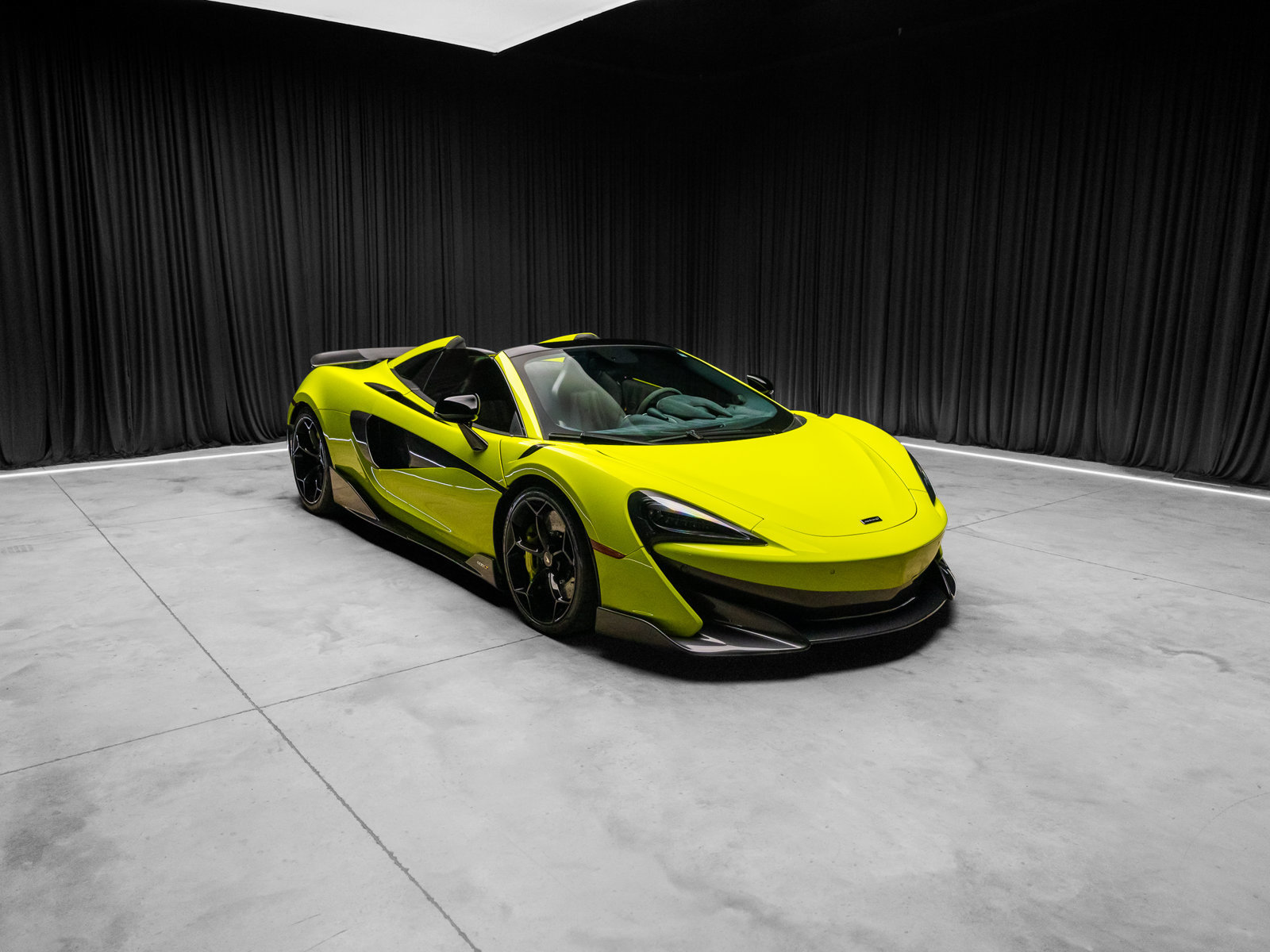 Used 2020 McLaren 600LT Spider photo 27