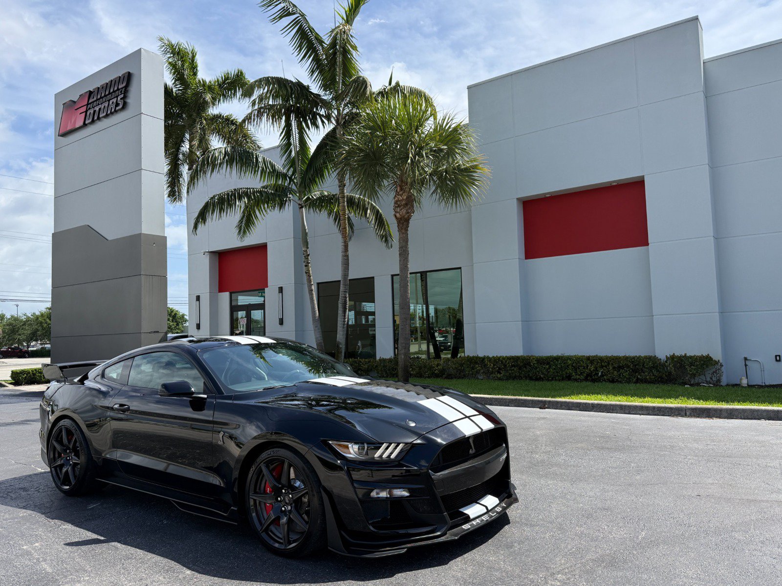 Used 2022 Ford Mustang Shelby GT500 w/ Carbon Fiber Track Pack