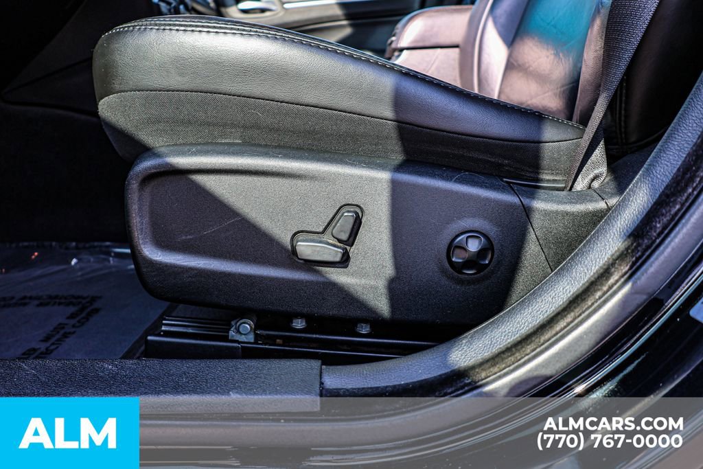 2017 Chrysler 300 Limited