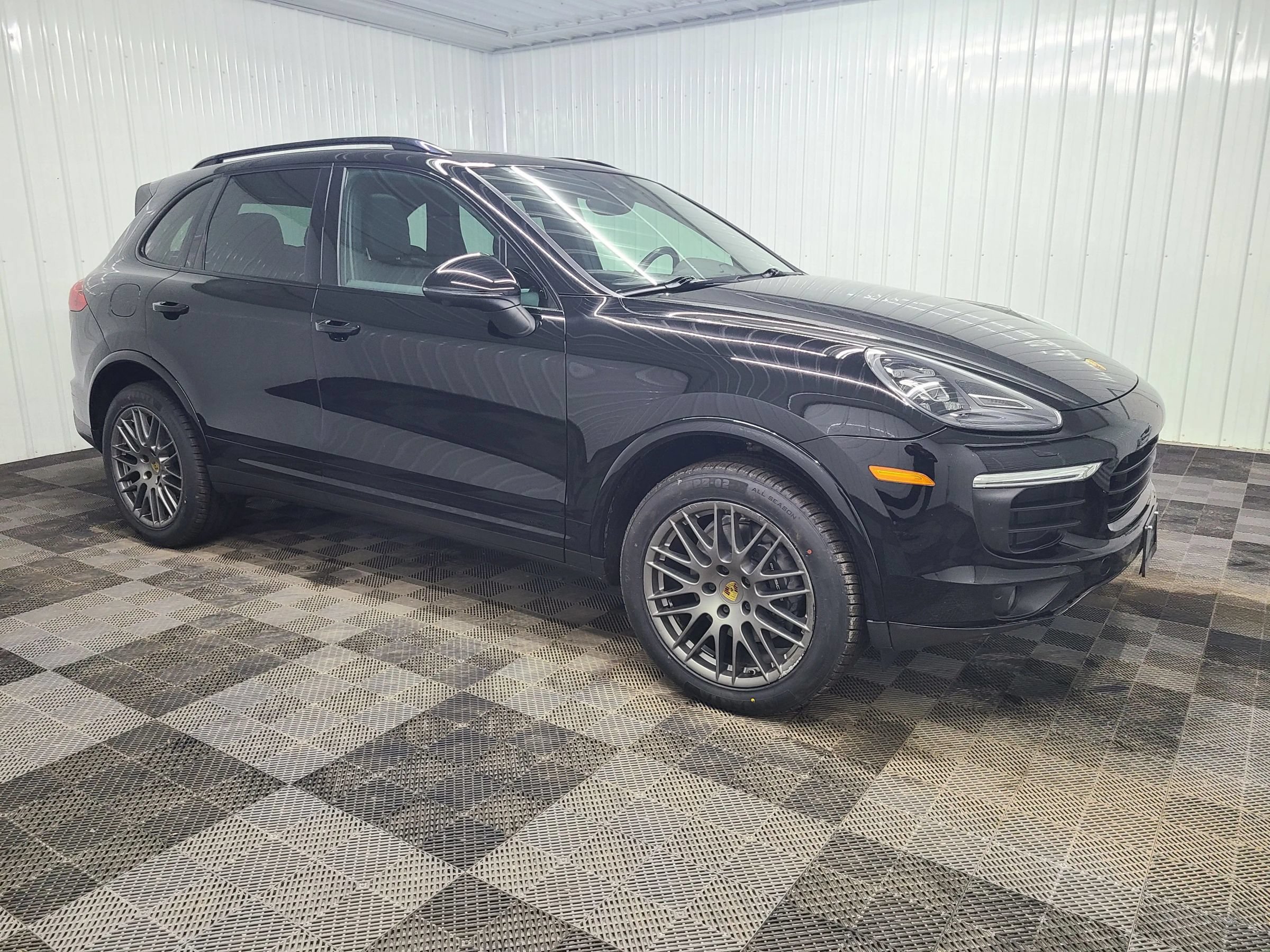Used 2017 Porsche Cayenne Platinum Edition w/ Premium Package Plus (PJX)