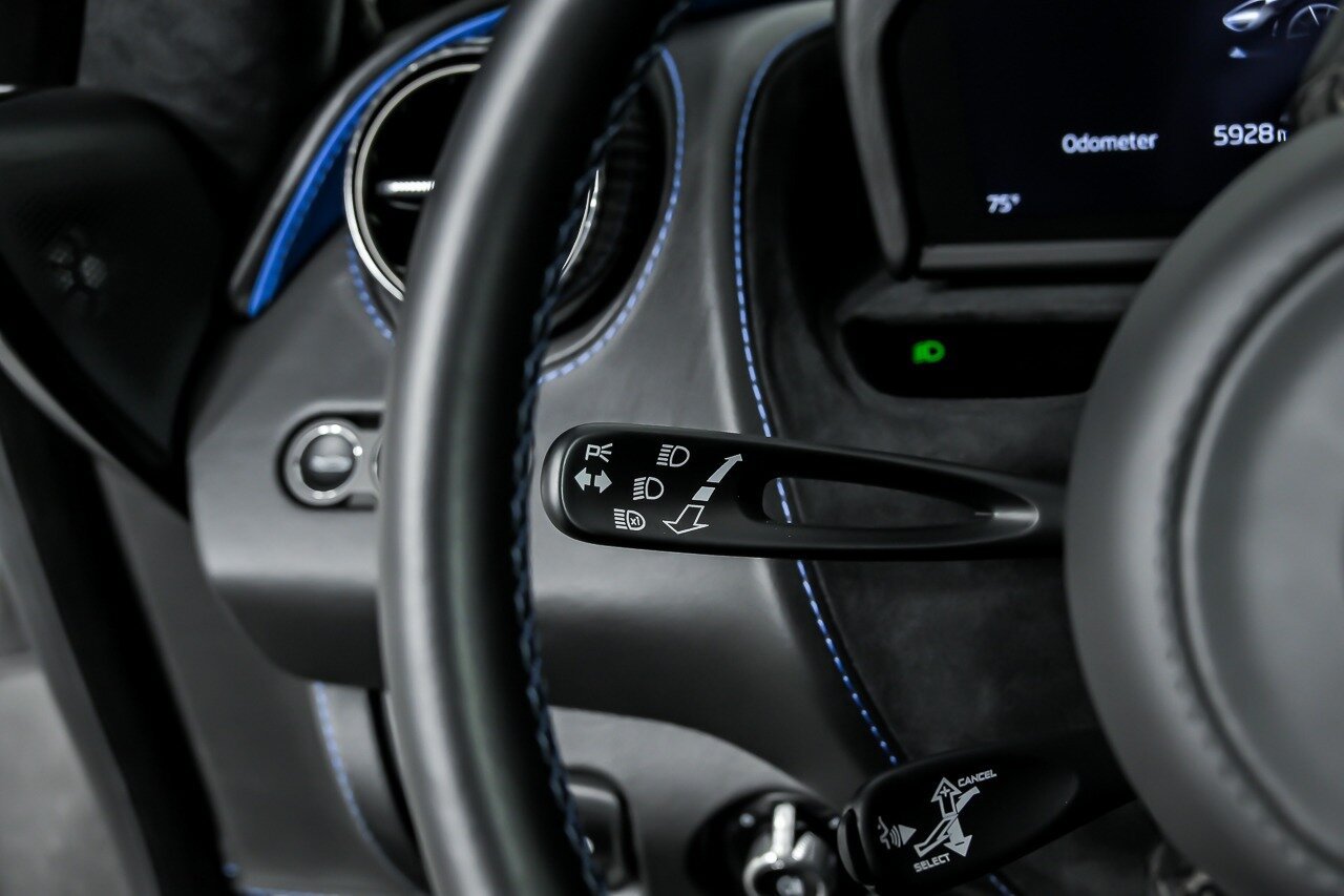 Used 2019 McLaren 720S Performance photo 32