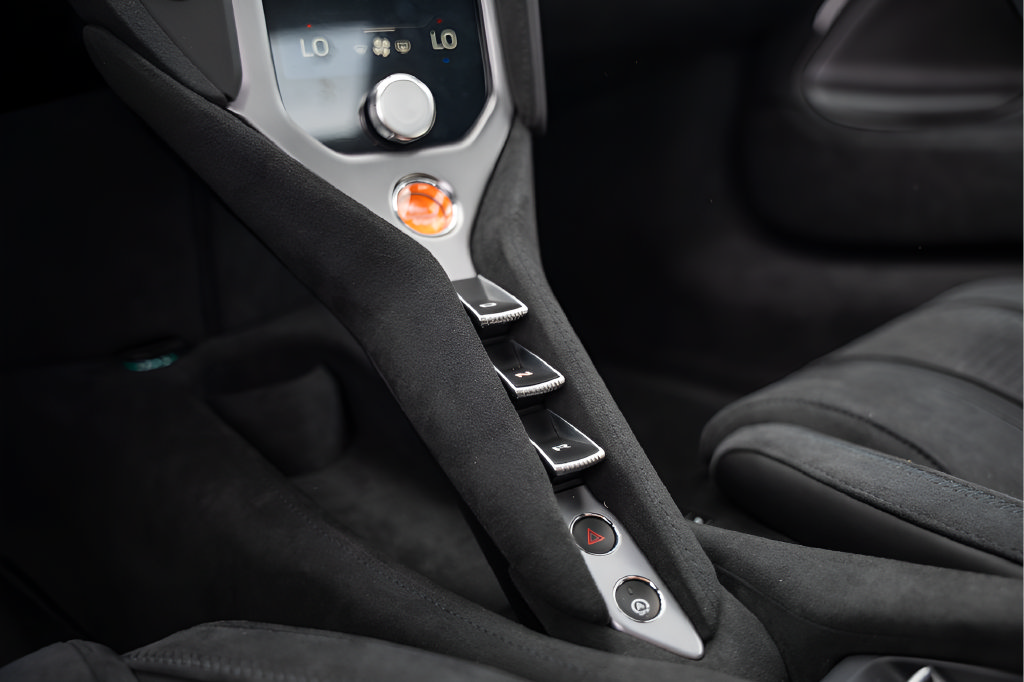 New 2027 McLaren 750S Spider photo 40