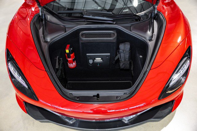 Used 2022 McLaren 720S Performance photo 24