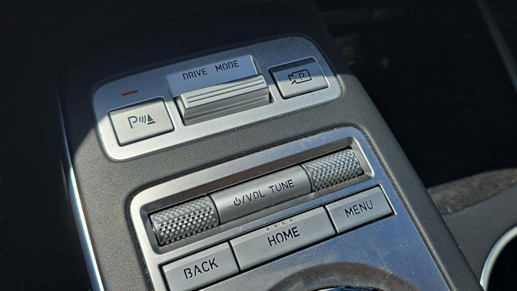 2023 Genesis Gv70 2.5T