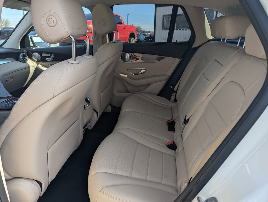 2017 Mercedes-Benz GLC 300