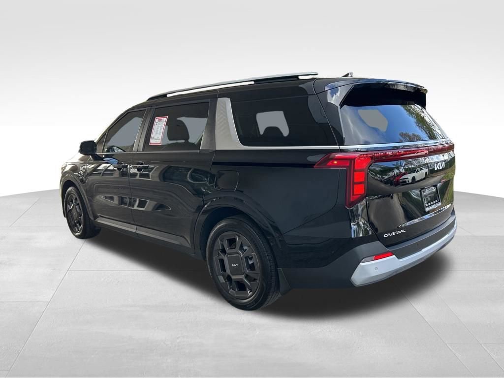 2025 Kia Carnival EX