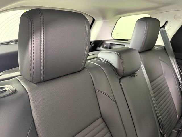 2025 Land Rover Discovery Sport S