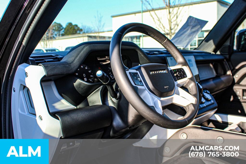 2025 Land Rover Defender 110 S