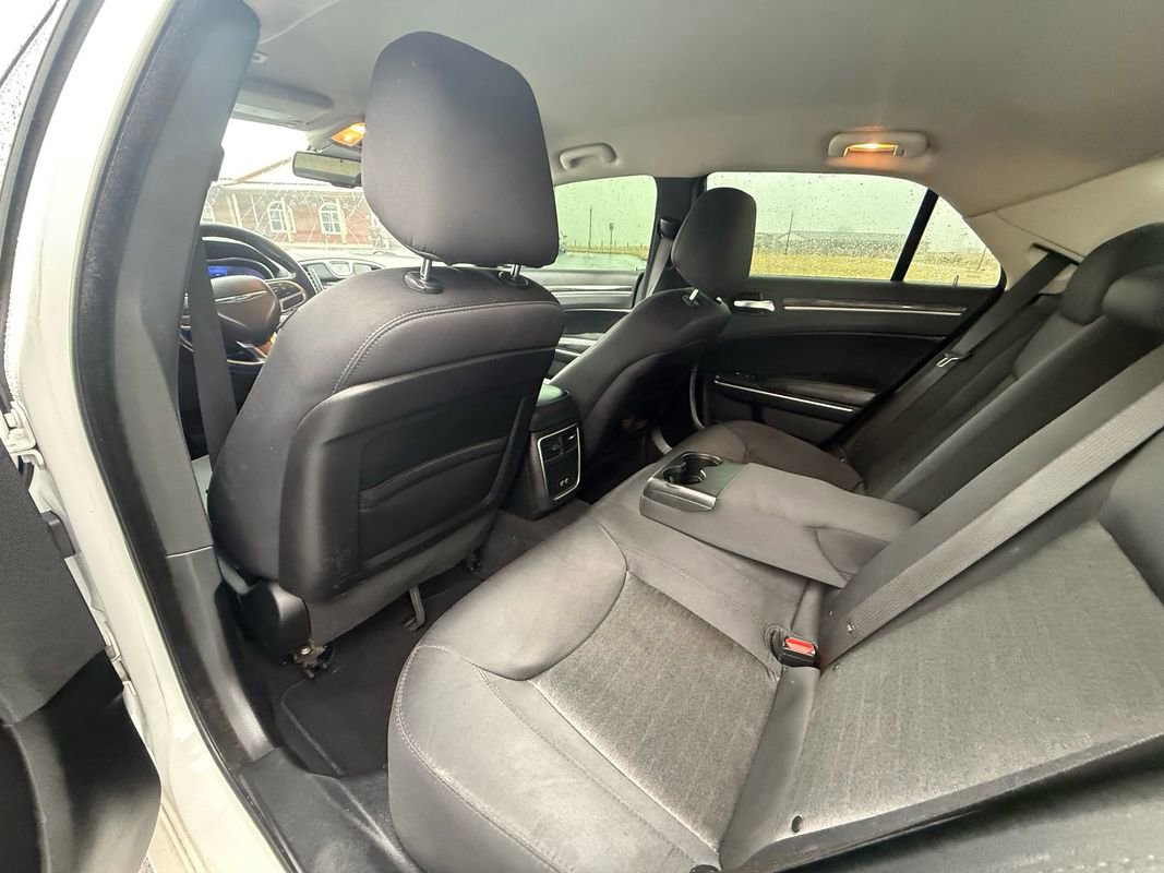 2019 Chrysler 300 Touring