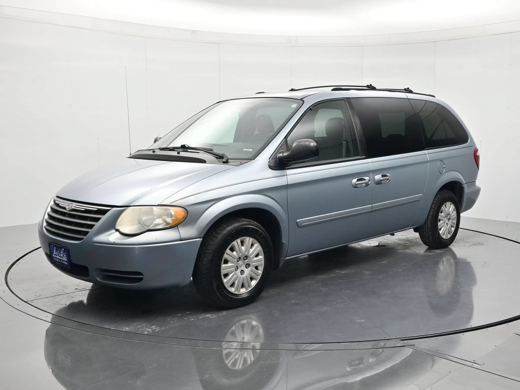 Used 2005 Chrysler Town & Country LX