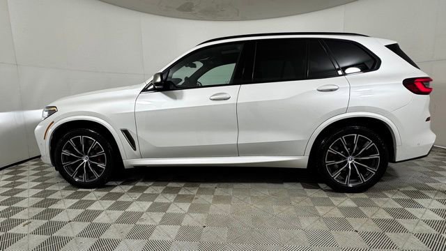 2023 BMW X5 M50i