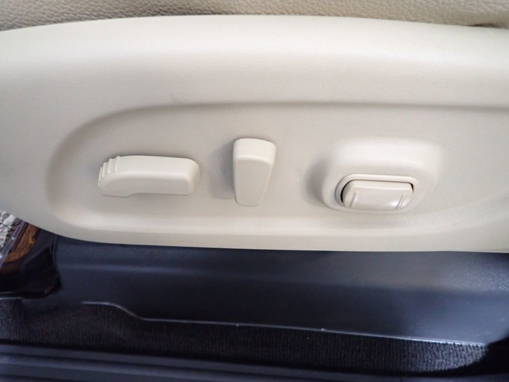 2016 Nissan Titan SL