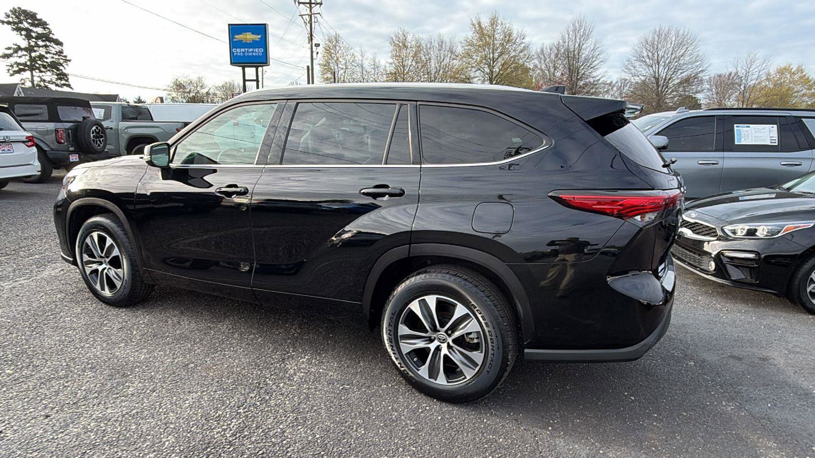 2022 Toyota Highlander XLE