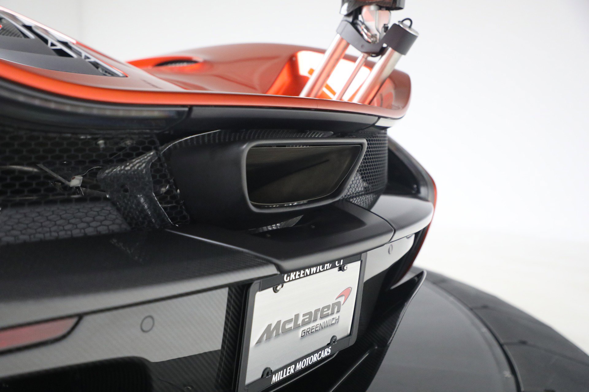 Used 2015 McLaren P1 photo 38