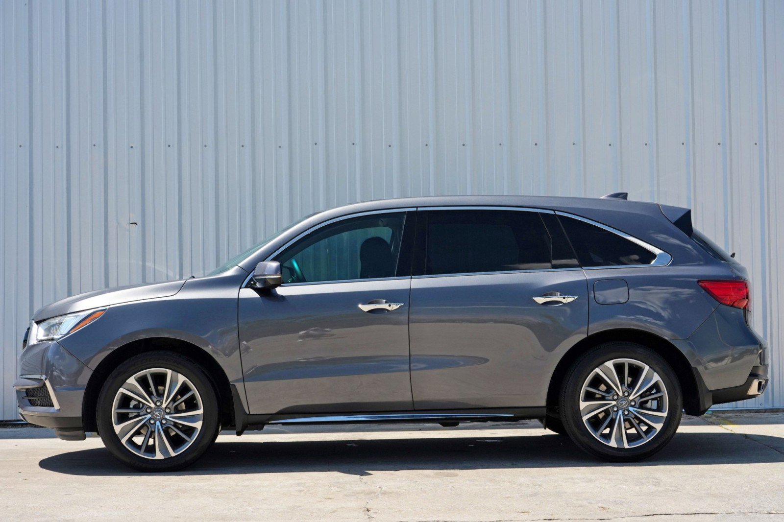 2017 Acura MDX FWD w/ Technology Package