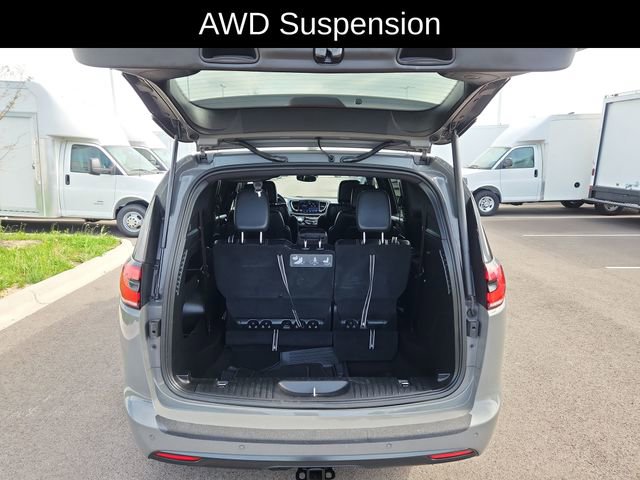 2021 Chrysler Pacifica Touring-L