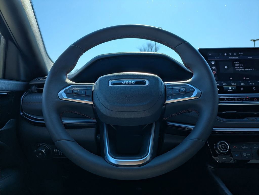 2025 Jeep Compass Trailhawk