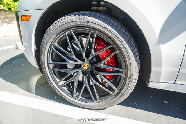 2025 Porsche Macan GTS