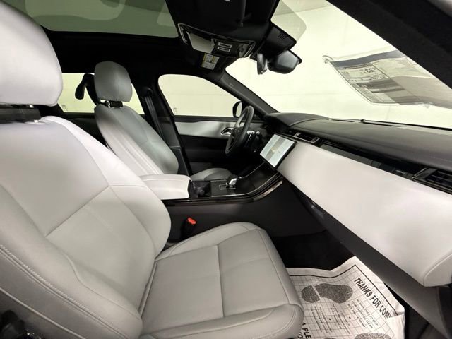 2026 Land Rover Range Rover Velar Dynamic SE