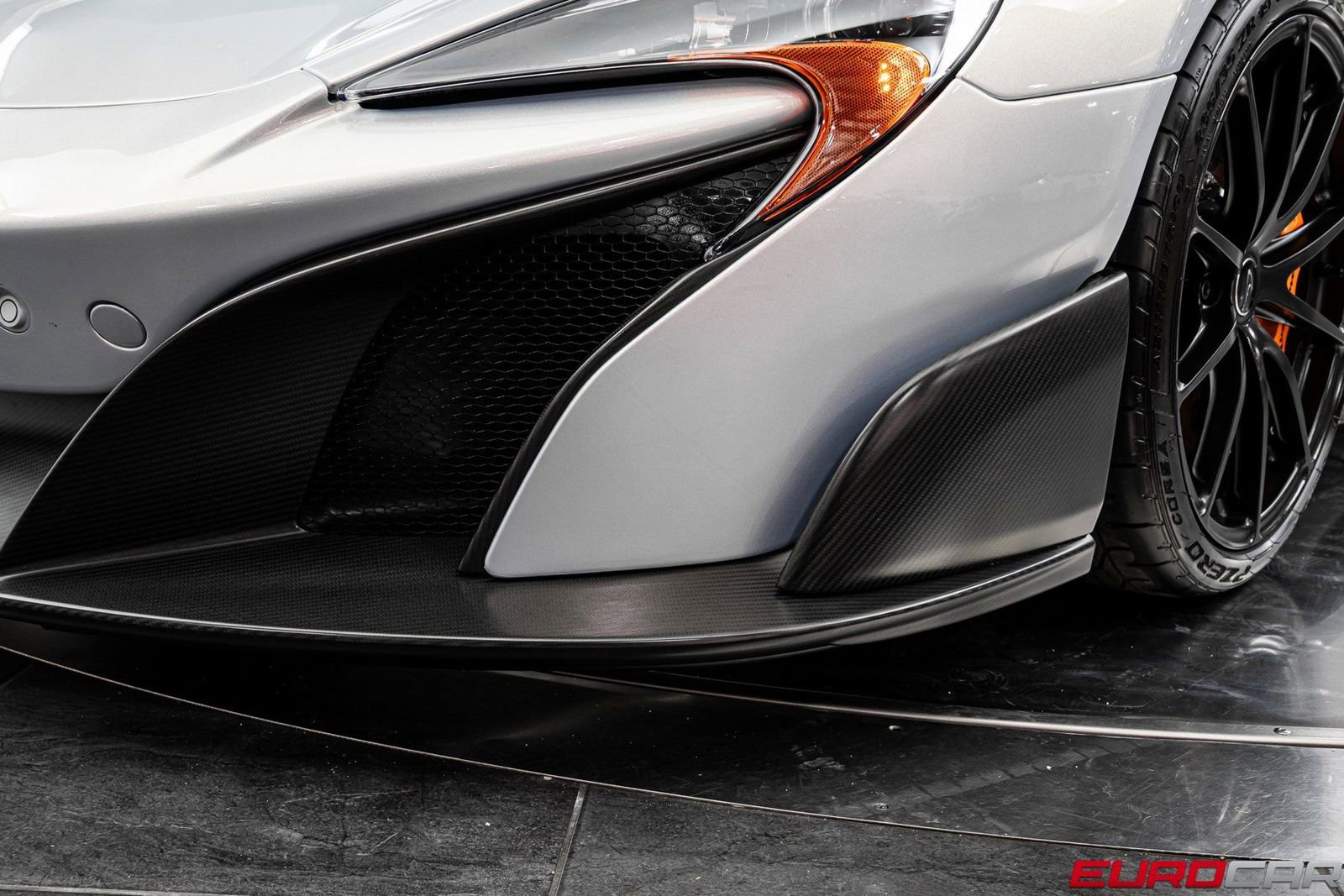 Used 2016 McLaren 675LT Spider photo 15