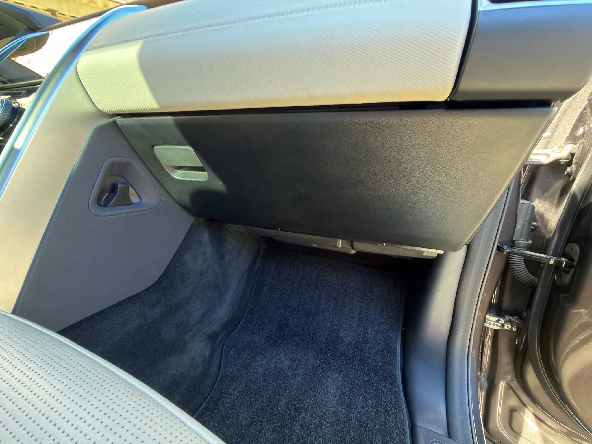 2023 Land Rover Discovery Metropolitan Edition