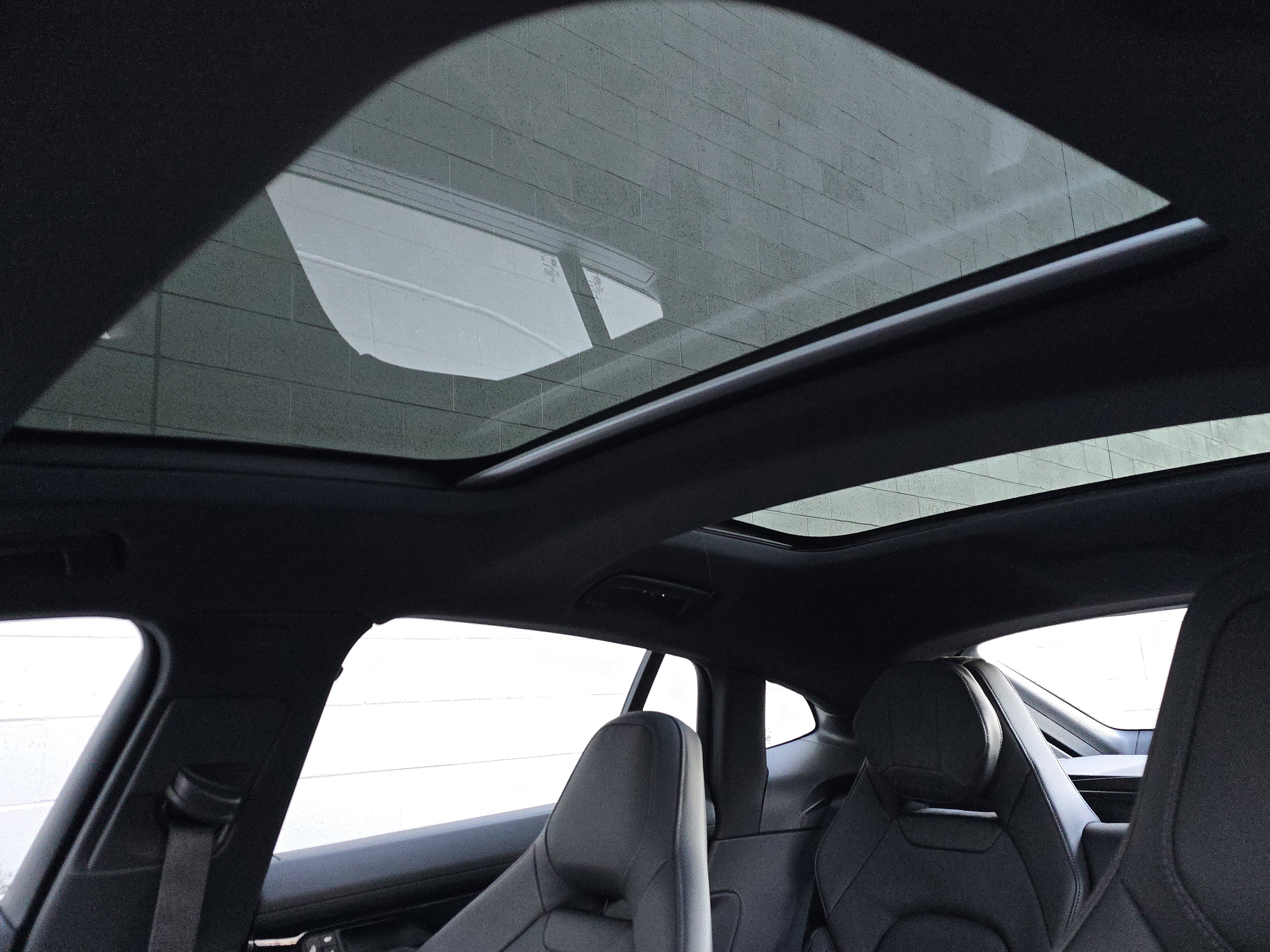 2026 Porsche Panamera 4