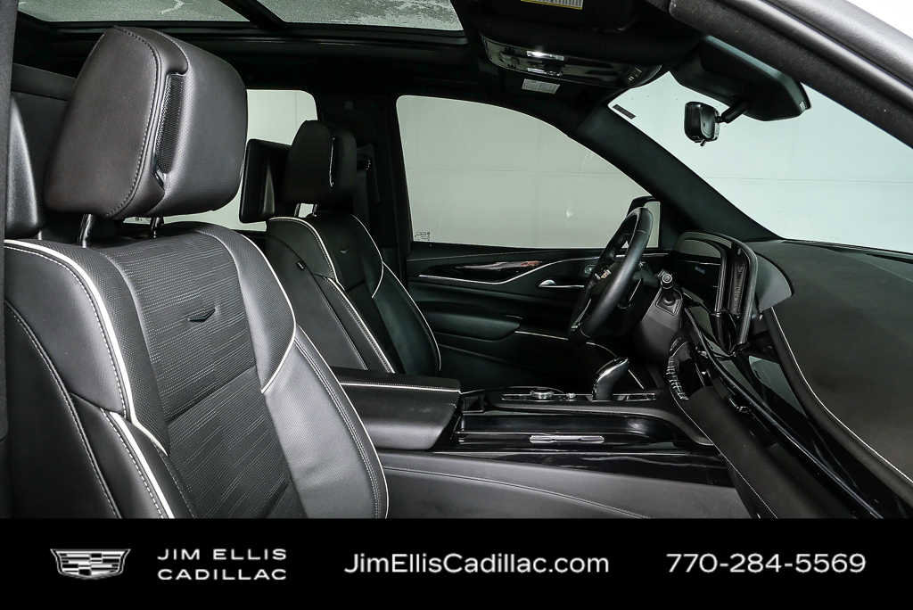 2024 Cadillac Escalade Sport