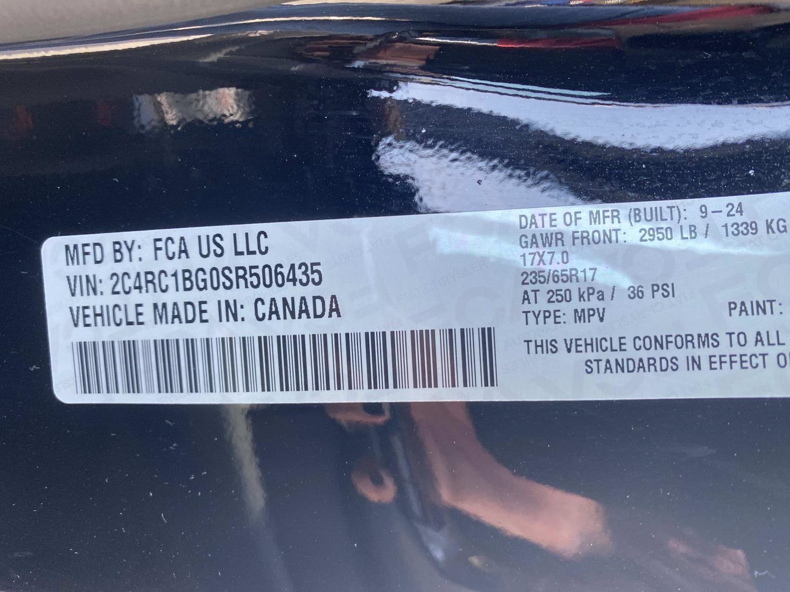 2025 Chrysler Pacifica Select